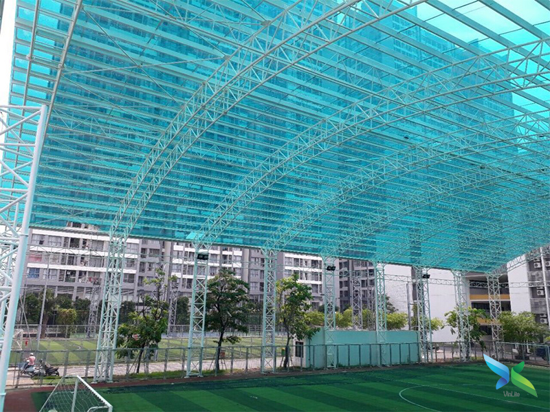 Tấm Lợp Lây Sáng Polycarbonate Sân Vins - VinaHome